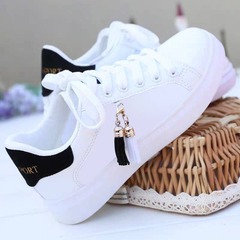 Baskets blanches en mesh